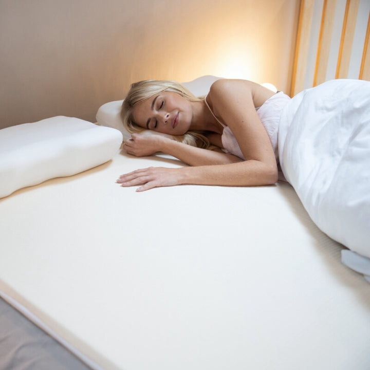 Graphite Latex Mattress Topper - Putnams UK FSC OEKO TEX natural