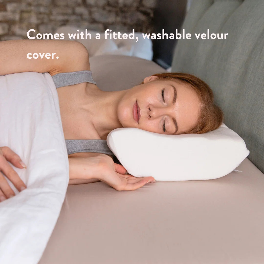 Putnam Travel Pillow - Putnams back neck shoulder pain business bag weekend Comes with a fitted, washable velour cover.