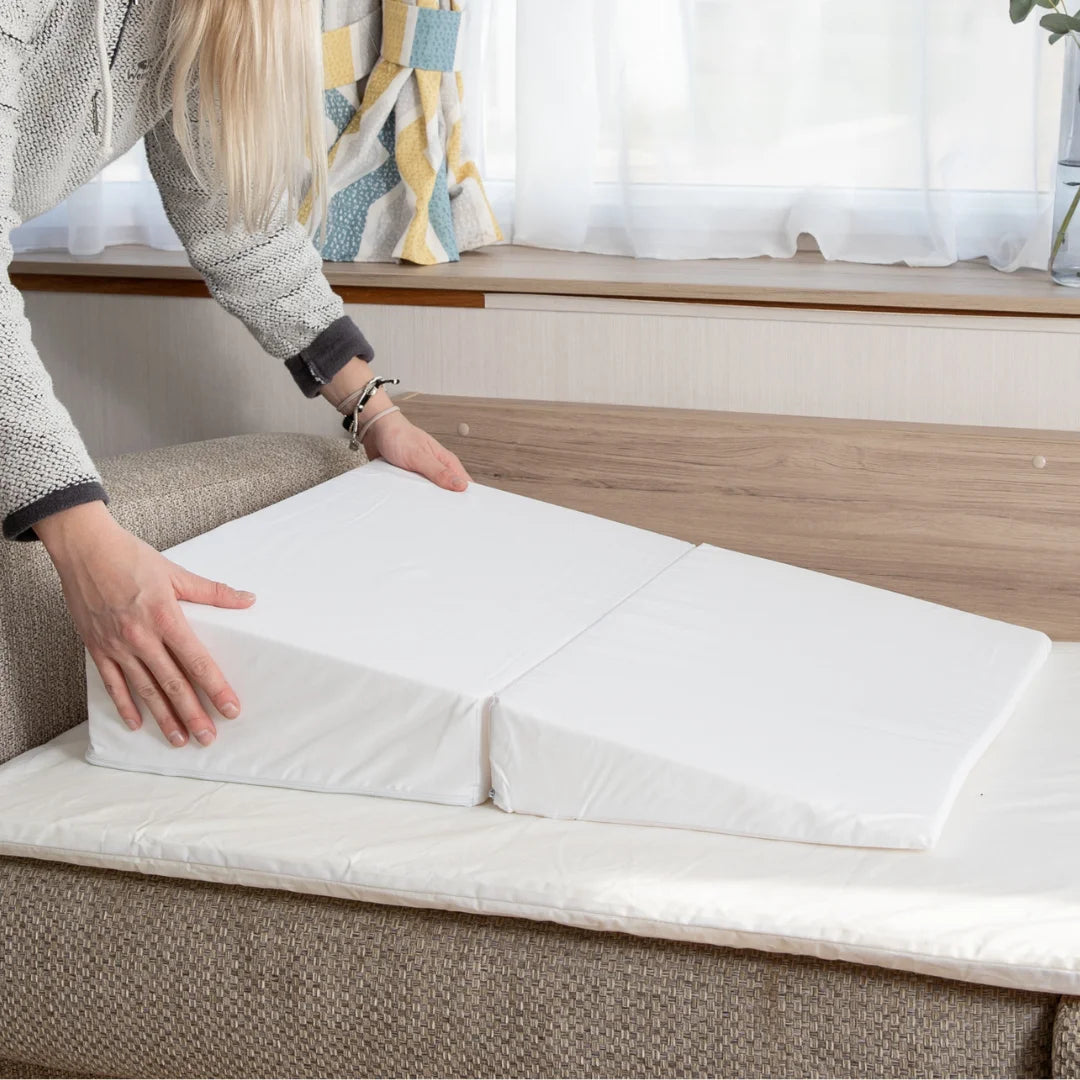 Travel Bed Wedge Cover - Putnams